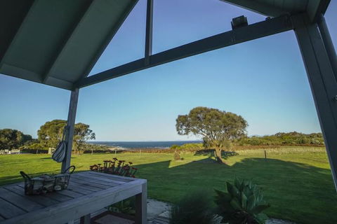Bear Gully Coastal Cottages - Travel Search 7