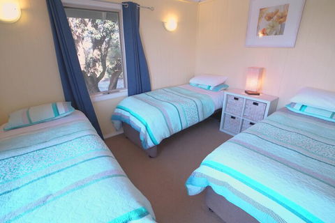Bear Gully Coastal Cottages - Travel Search 4