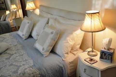 Middleton Cottage - Travel Agents 0