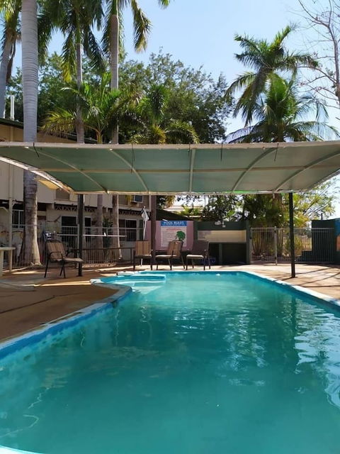 Palm Court Budget Motel Hostel/Backpackers - Travel Search 0