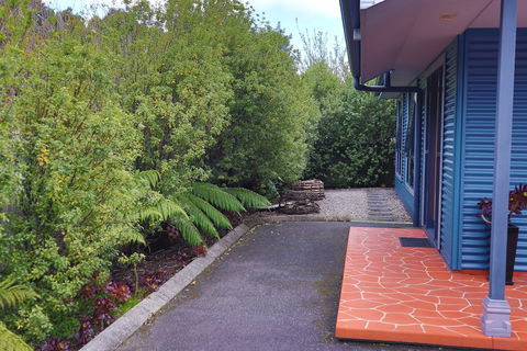 Strahan Bungalows - Travel Search 1