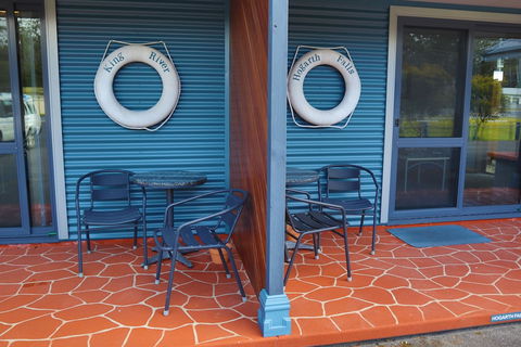 Strahan Bungalows - Travel Search 4