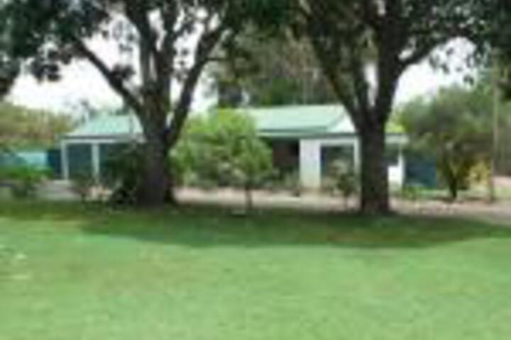 Lake Monduran QLD Tourism Guide