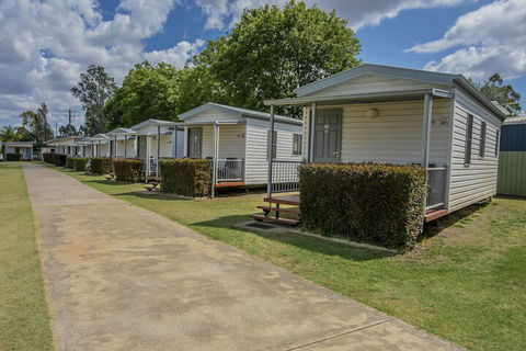 Chinchilla Motor Inn - Travel Search 1