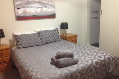 Copper Gate Motel - Cruises Travel 3
