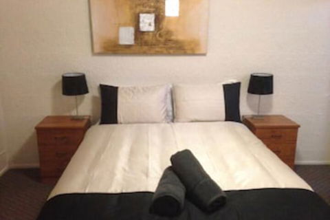 Copper Gate Motel - Cruises Travel 0