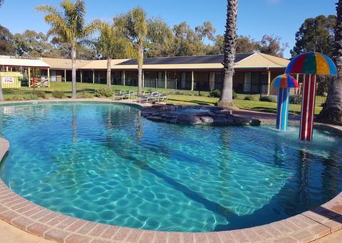 Barooga Country Inn Motel - Tourism Guide 4