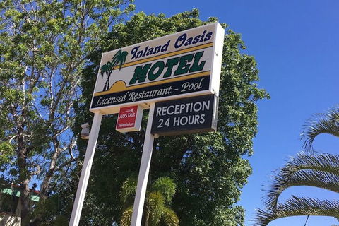 Inland Oasis Motel - Cruises Travel 1