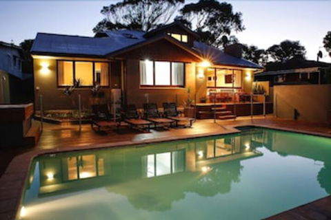 Waikiki Beach Bed & Breakfast - Tourism Guide 2