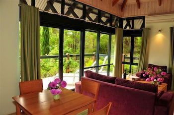 Waterfall Cottages - Cruises Travel 6