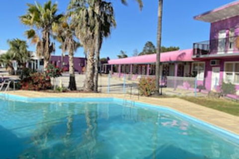 Paddle Steamer Motel - Tourism Guide 0