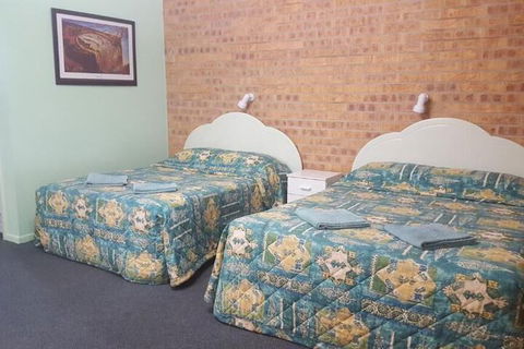 Tiaro Motor Inn - Tourism Guide 5