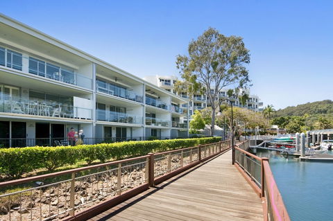 Jacaranda Noosa - Tourism Guide 0
