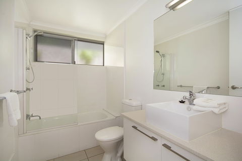 Jacaranda Noosa - Tourism Guide 6