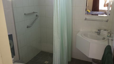 Kadina Village Motel - Tourism Guide 5
