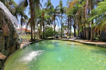Bargara Gardens Motel & Holiday Villas - Travel Search 1