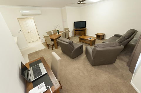 Apartments On Palmer - Travel Agents 4