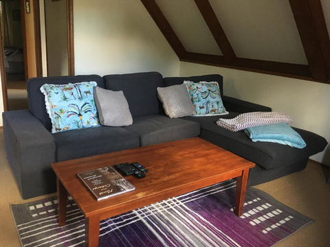 Dancing Waters Cottage - Tourism Guide 4