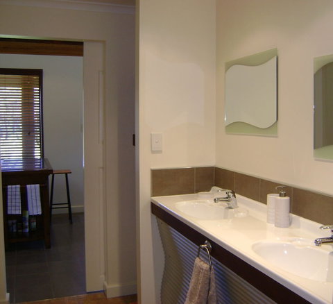 Scotsdale Valley Studios - Travel Agents 2