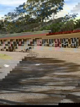 Wagon Wheel Motel - Tourism Guide 4