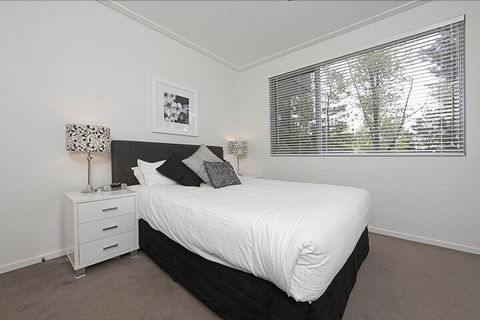 Accommodate Canberra - Glebe Park - Cruises Travel 7