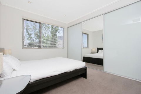 Accommodate Canberra - Glebe Park - Cruises Travel 6