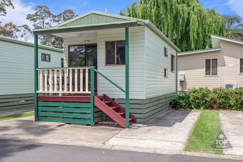 Pleasurelea Tourist Resort And Caravan Park - Tourism Guide 2