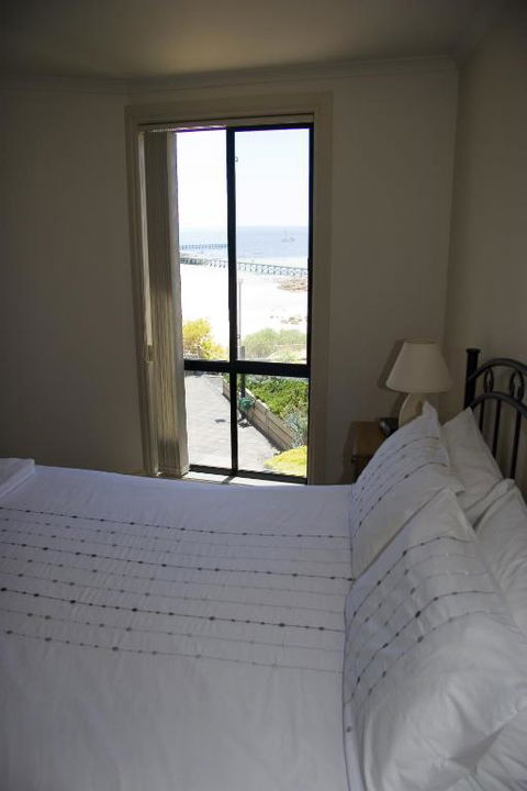 Cliff House Beachfront Villas - Travel Search 1