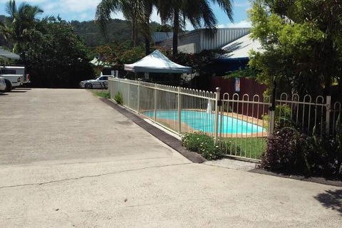 Nambour Central Motel - Travel Search 2