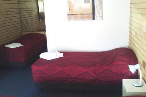 Nambour Central Motel - Travel Search 5