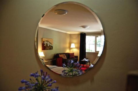 Mount Evelyn Retreat - Travel Agents 6