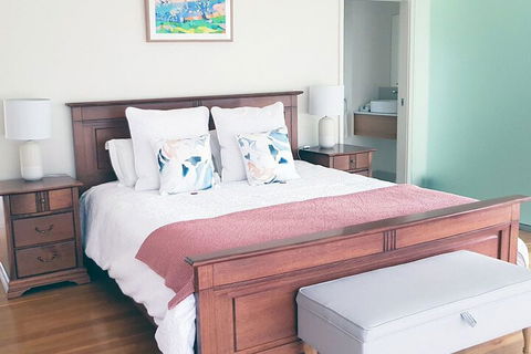 The Drawing Rooms Of Berry - Tourism Guide 6