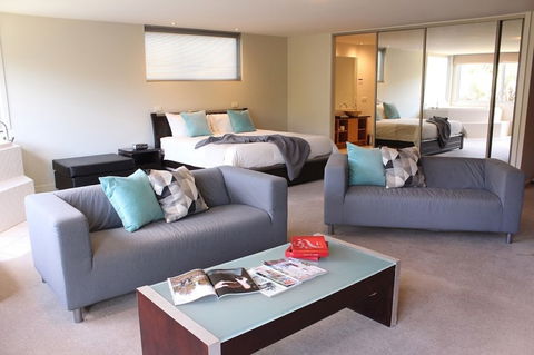 Macedon Ranges Hotel & Spa - Tourism Guide 2