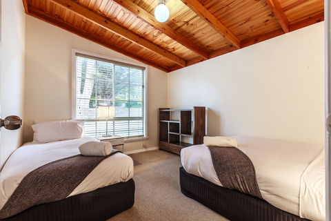 The Cottages At Hepburn Springs - Cruises Travel 0