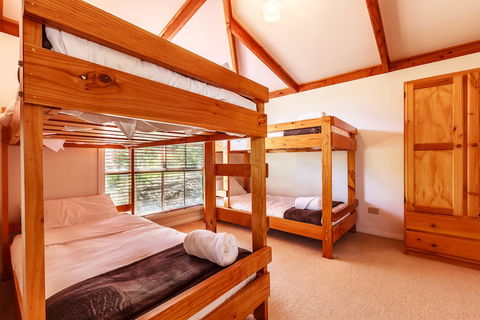 The Cottages At Hepburn Springs - Cruises Travel 6