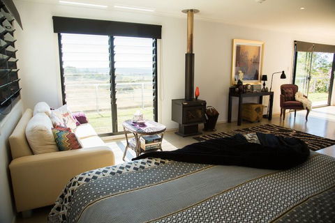 Deshons Retreat - Tourism Guide 2