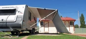 Fossicker Caravan Park - Tourism Guide 0