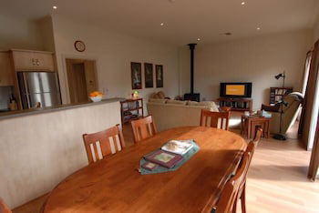 Barossa Bluestone B&B - Tourism Guide 0