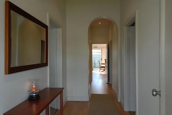 Barossa Bluestone B&B - Tourism Guide 4