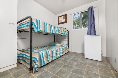 AAOK Lakes Resort & Caravan Park - Travel Search 3
