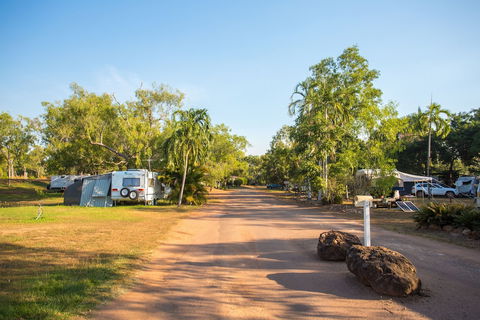 AAOK Lakes Resort & Caravan Park - Travel Search 0