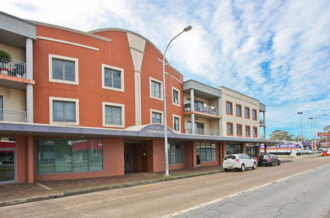 Cosmopolitan Apartments - Tourism Guide 5