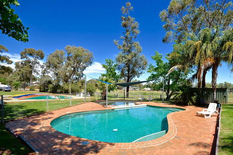 Rivergardens Holiday Park - Travel Agents 2