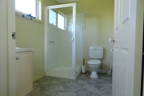 High View Family Cottages - Tourism Guide 3