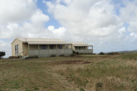 High View Family Cottages - Tourism Guide 4