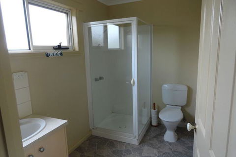 High View Family Cottages - Tourism Guide 1