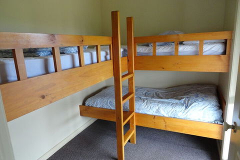High View Family Cottages - Tourism Guide 7