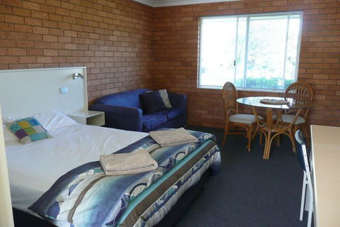 Rosebourne Gardens Motel - Travel Search 5