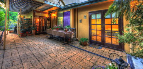 Hillview Oak B & B - Travel Agents 2