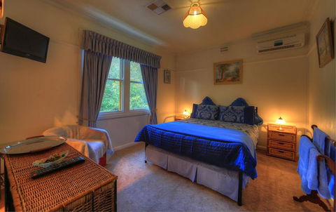 Hillview Oak B & B - Travel Agents 5